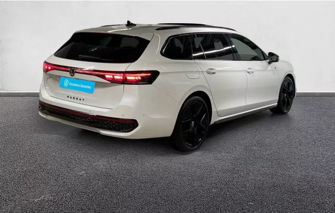 VOLKSWAGEN PASSAT 2.0 TDI EVO SCR 150 DSG7 R-Line extérieur avant 2125741
