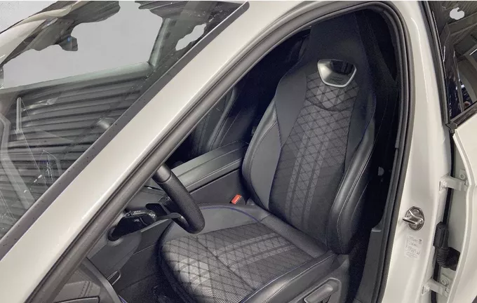 VOLKSWAGEN PASSAT 2.0 TDI EVO SCR 150 DSG7 R-Line extérieur trois quart arrière droit 2125741