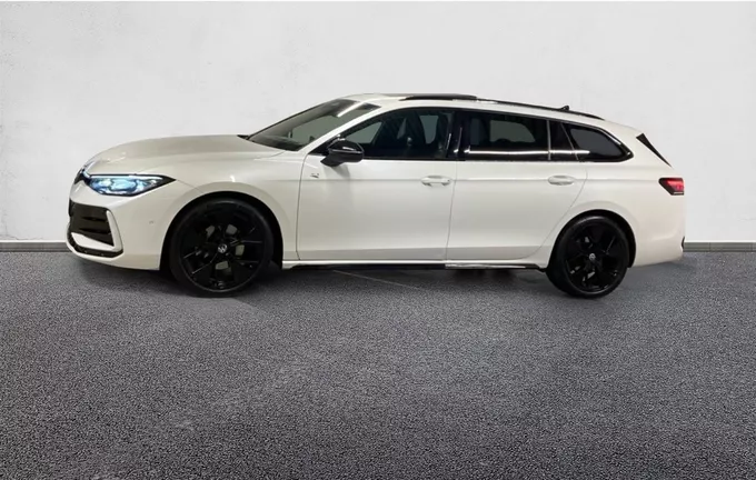 VOLKSWAGEN PASSAT 2.0 TDI EVO SCR 150 DSG7 R-Line extérieur trois quart arrière gauche 2125741