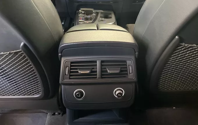 AUDI Q7 50 TDI 286 Tiptronic 8 Quattro 7pl S line photo 19 3011818