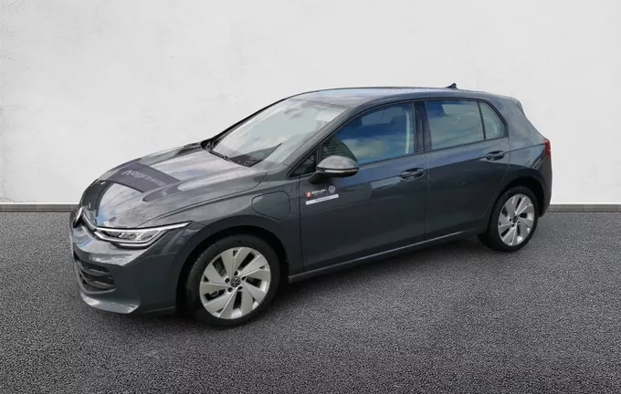VOLKSWAGEN GOLF 1.5 eHybrid 204 DSG6 Life Plus extérieur trois quart avant gauche 1650