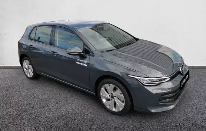 VOLKSWAGEN GOLF 1.5 eHybrid 204 DSG6 Life Plus extérieur trois quart avant droit 1650