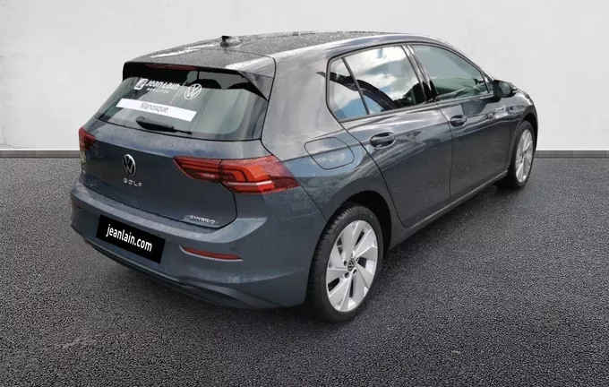 VOLKSWAGEN GOLF 1.5 eHybrid 204 DSG6 Life Plus extérieur trois quart arrière droit 1650