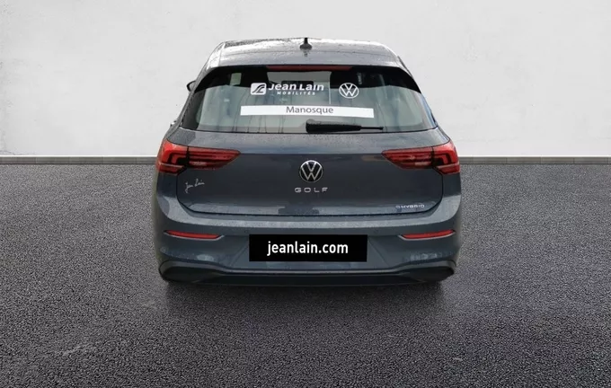 VOLKSWAGEN GOLF 1.5 eHybrid 204 DSG6 Life Plus extérieur arrière 1650