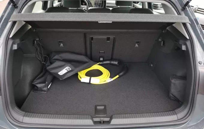 VOLKSWAGEN GOLF 1.5 eHybrid 204 DSG6 Life Plus photo 10 1650