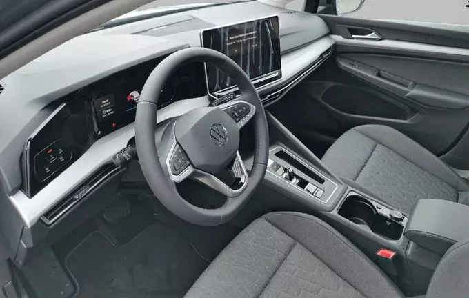 VOLKSWAGEN GOLF 1.5 eHybrid 204 DSG6 Life Plus photo 11 1650
