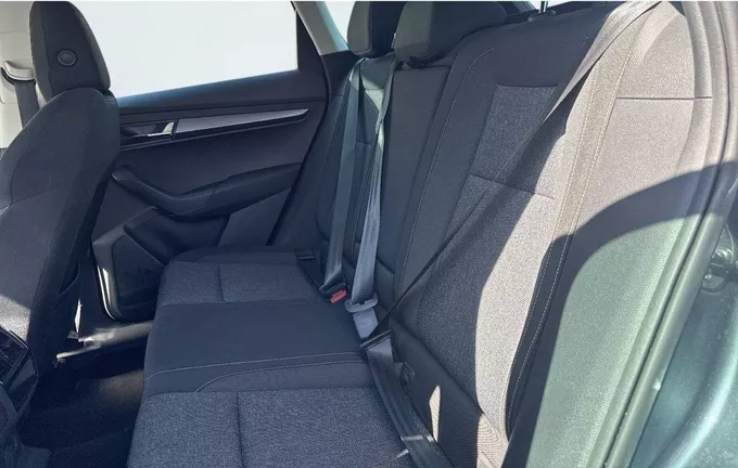 SKODA KAROQ 1.5 TSI 150 ch ACT DSG7 Clever extérieur arrière 2128177