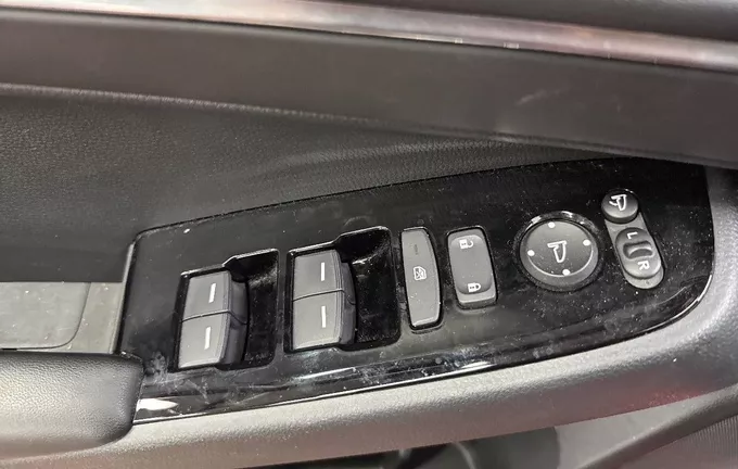 HONDA HR-V e:HEV 1.5 i-MMD Advance photo 10 13617