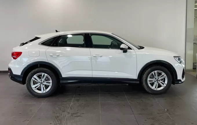 AUDI Q3 Sportback 35 TFSI 150 ch S tronic 7 extérieur côté droit 2126952