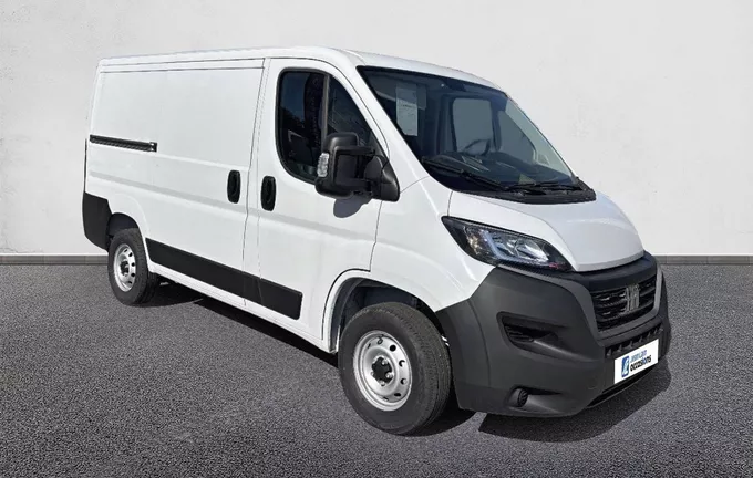 FIAT DUCATO FOURGON TOLE 3T0 L1H1 2.2 JTD MULTIJET 140CH BUSINESS extérieur trois quart avant droit 105967