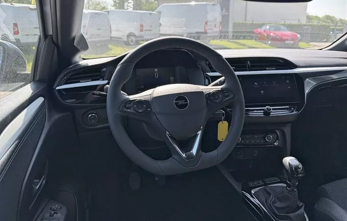OPEL CORSA 1.2 Turbo 100 ch GS photo 11 991225
