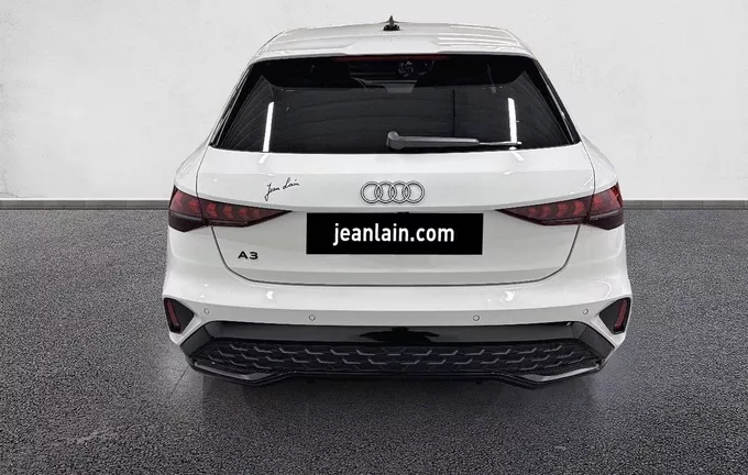 AUDI A3 Sportback TFSI e Hybride rechargeable 204 S tronic 6 S line extérieur arrière 5987