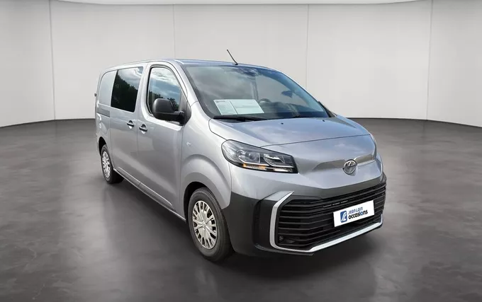 TOYOTA PROACE CABINE APPROFONDIE MEDIUM 2.0L 180 D-4D BVA8 START PACK CONFORT extérieur trois quart avant droit 1103981