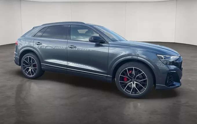 AUDI Q8 60 TFSI e 490 Tiptronic 8 quattro Competition extérieur côté droit 2132169