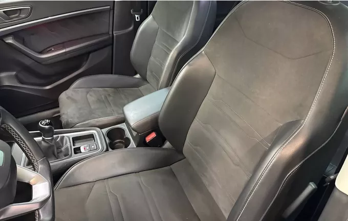 SEAT ATECA 1.0 TSI 110 ch Start/Stop Urban Advanced extérieur trois quart arrière droit 2127634