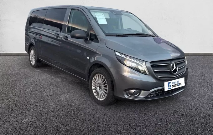 MERCEDES VITO TOURER 114 CDI Extra Long 9G-Tronic 4MATIC Pro extérieur trois quart avant droit 106070