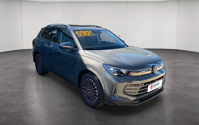 VOLKSWAGEN TIGUAN 1.5 eTSI 150ch DSG7 Elegance extérieur trois quart avant droit 5336