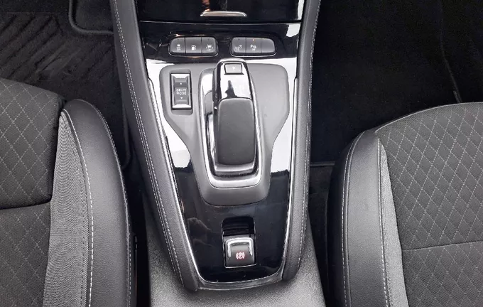 OPEL GRANDLAND X Hybrid 225 ch BVA8 Elegance Business photo 14 944735