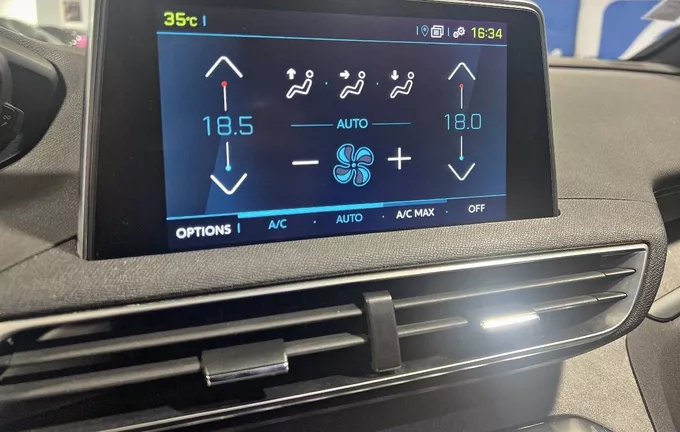 PEUGEOT 3008 Hybrid4 300 e-EAT8 GT photo 14 2128316