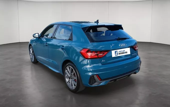 AUDI A1 Sportback 35 TFSI 150 ch S tronic 7 S Line extérieur trois quart arrière gauche 2132504