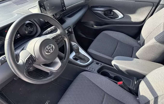 TOYOTA YARIS Hybride 116h Design photo 11 1103513