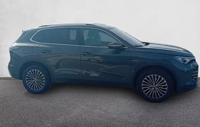 VOLKSWAGEN TIGUAN 1.5 eTSI 150ch DSG7 Elegance extérieur côté droit 7406