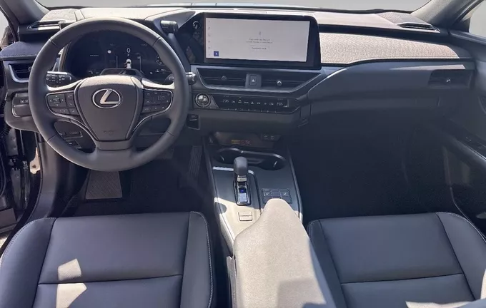 LEXUS UX 300h 2WD F SPORT Design photo 18 147985