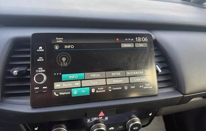 HONDA JAZZ e:HEV 1.5 i-MMD Exclusive photo 15 13702
