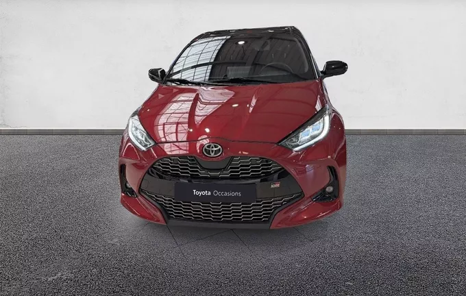 TOYOTA YARIS Hybride 116h GR Sport extérieur trois quart avant gauche 1103909