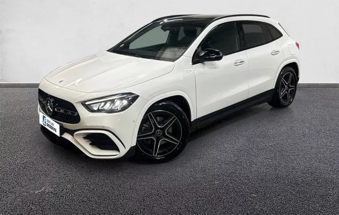 MERCEDES GLA 180 d 8G-DCT AMG Line extérieur trois quart avant gauche 2132081