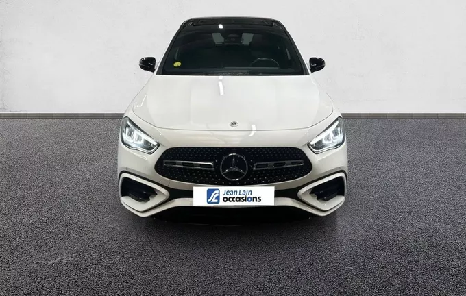 MERCEDES GLA 180 d 8G-DCT AMG Line extérieur avant 2132081