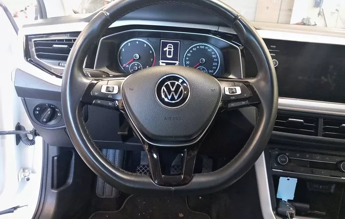 VOLKSWAGEN POLO 1.0 TSI 95 S&S BVM5 Carat photo 9 2130065