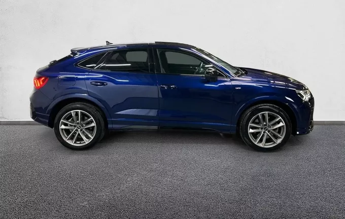 AUDI Q3 Sportback 45 TFSIe 245 ch S tronic 6 S line extérieur côté droit 2125957
