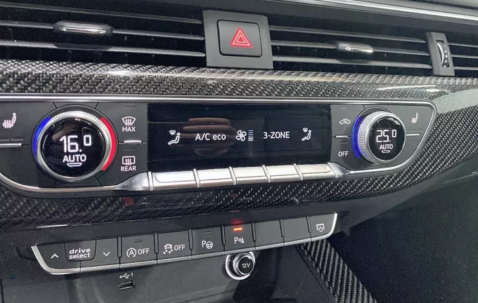 AUDI RS4 Avant V6 2.9 TFSI 450 ch Tiptronic 8 photo 14 2116280