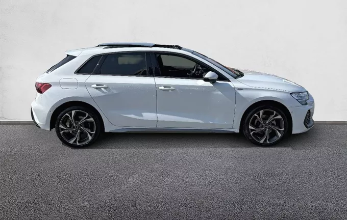 AUDI A3 Sportback TDI 150 S tronic 7 S line extérieur côté droit 2126468