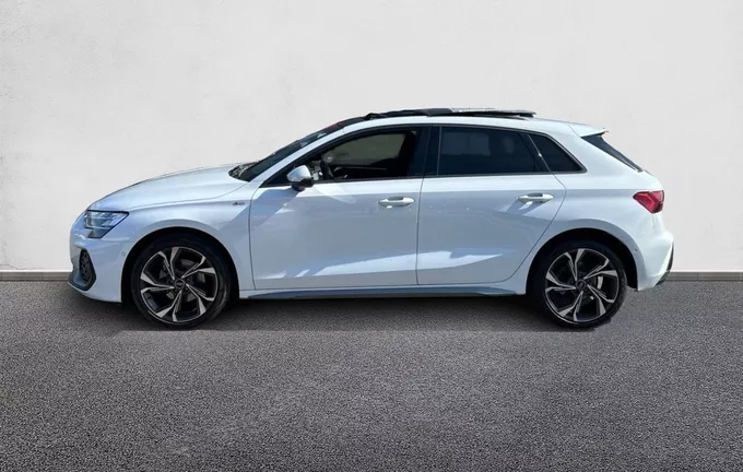 AUDI A3 Sportback TDI 150 S tronic 7 S line extérieur côté gauche 2126468