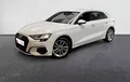 Miniature AUDI A3 Sportback 35 TFSI Mild Hybrid 150 S tronic 7 Design extérieur trois quart avant gauche 2129076