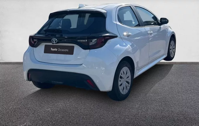 TOYOTA YARIS Hybride 116h Dynamic Business + Programme Beyond Zero Academy extérieur trois quart arrière droit 1103656