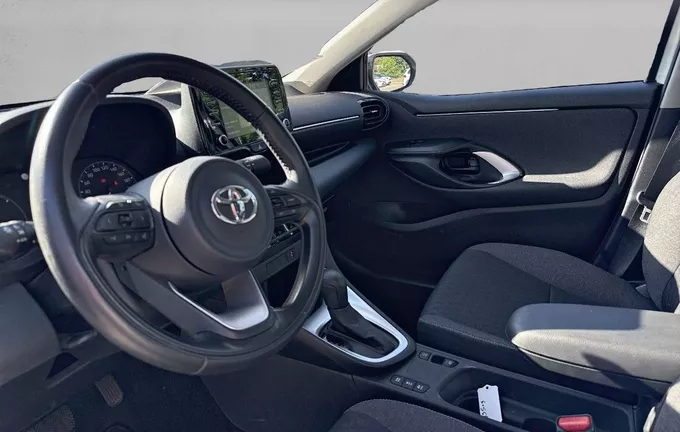 TOYOTA YARIS Hybride 116h Dynamic Business + Programme Beyond Zero Academy photo 11 1103656