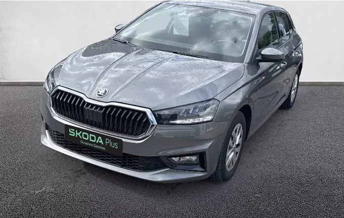 SKODA FABIA 1.0 MPI 80 ch BVM5 Ambition extérieur trois quart avant gauche 2129011