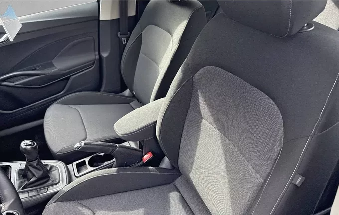 SKODA FABIA 1.0 MPI 80 ch BVM5 Ambition extérieur trois quart arrière droit 2129011