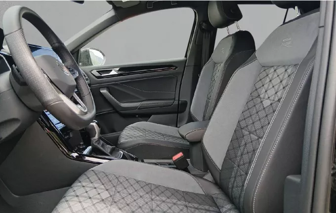 VOLKSWAGEN T-ROC 1.5 TSI EVO2 150 Start/Stop DSG7 R-Line Edition extérieur trois quart arrière droit 2126880