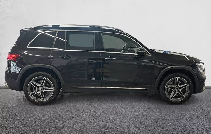MERCEDES GLB 250 8G-DCT 4Matic AMG Line extérieur côté droit 2130935