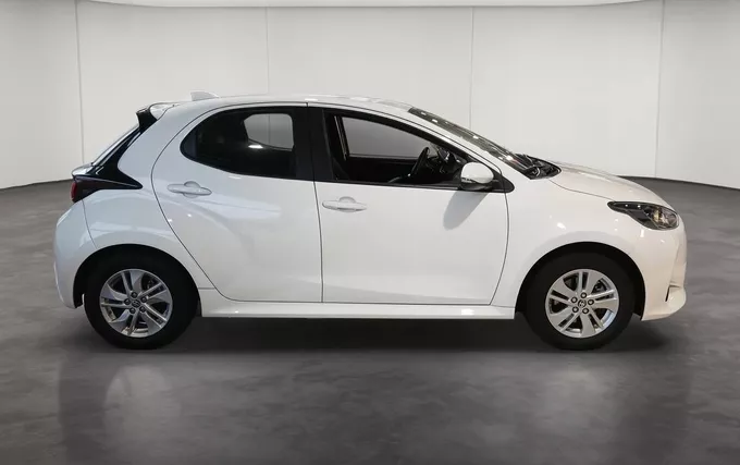 TOYOTA YARIS Hybride 116h Dynamic Business extérieur côté droit 1104002