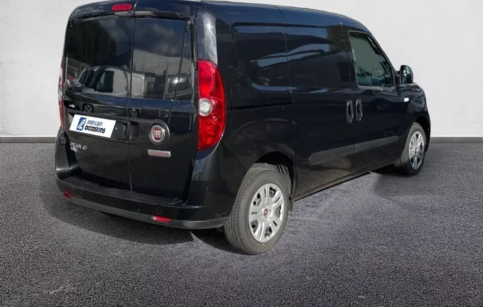 FIAT DOBLO CARGO FT 1.6 MULTIJET 105 PRO LOUNGE extérieur trois quart arrière droit 106314