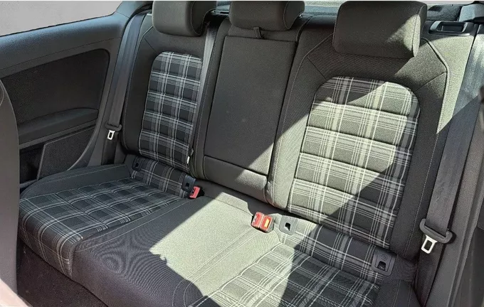 VOLKSWAGEN GOLF 2.0 TDI 184 BlueMotion Technology FAP GTD extérieur arrière 560442