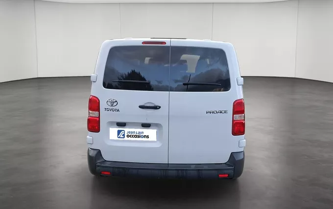 TOYOTA PROACE COMBI MC23 Proace Combi Long 2.0L 140 D-4D BVM6 Dynamic Confort extérieur arrière 1103802