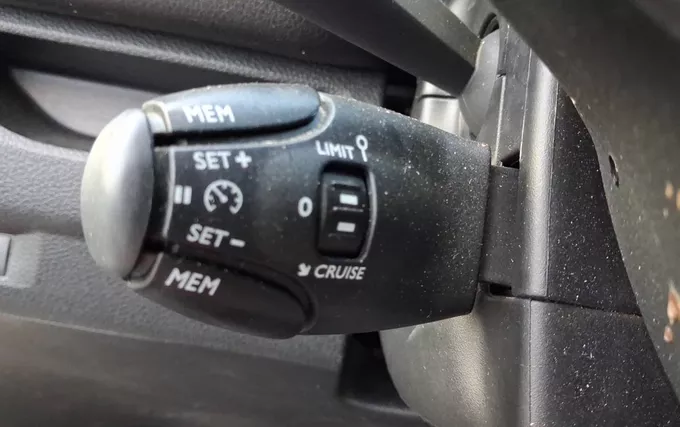TOYOTA PROACE COMBI MC23 Proace Combi Long 2.0L 140 D-4D BVM6 Dynamic Confort photo 19 1103802