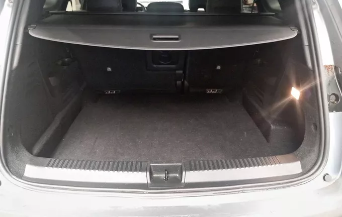 RENAULT ESPACE VI Espace E-Tech hybrid 200 esprit Alpine extérieur arrière 945416