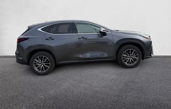 LEXUS NX 350h 2WD Hybride Luxe extérieur côté droit 1103167